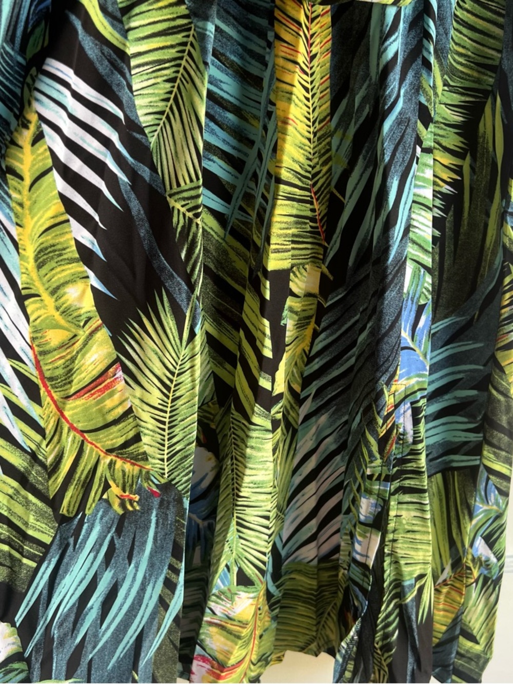 SHEIN Black & Tropical Leaf Print Midi Dress - Picture 2 of 12